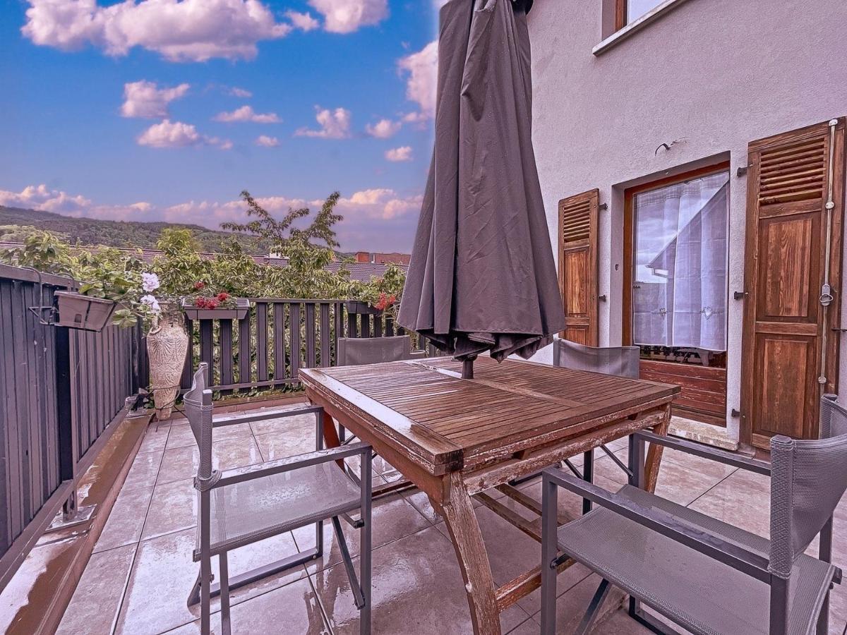 Appartement 2 Chambres Au Coeur Du Vignoble Avec Terrasse Riquewihr Exterior foto